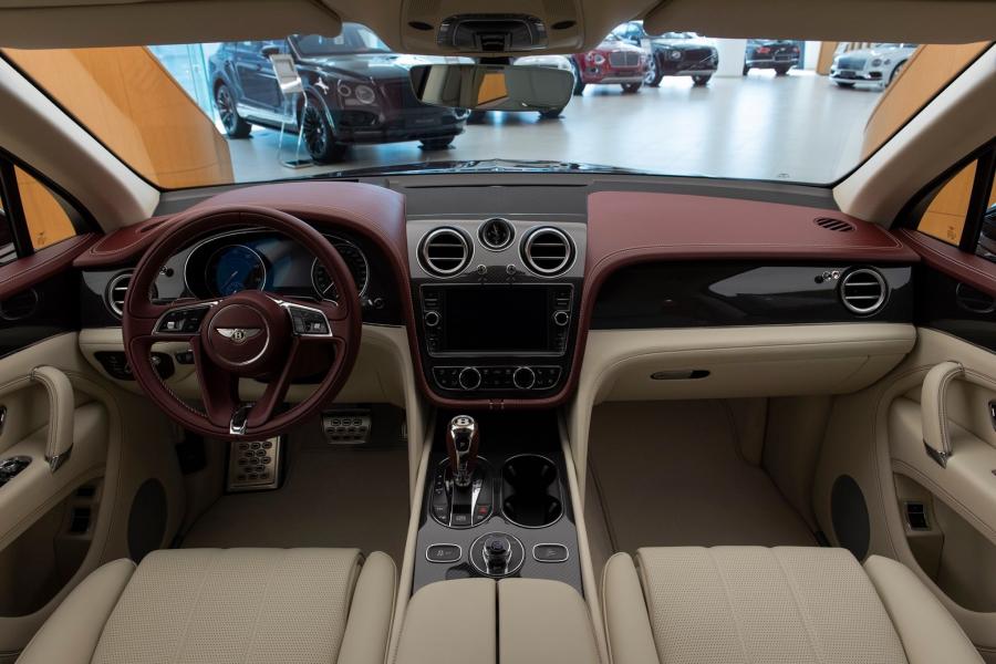 Торпедо Bentley Bentayga Speed Centenary Specifications 2020 года  (UAE) (фото 7 из 10)
